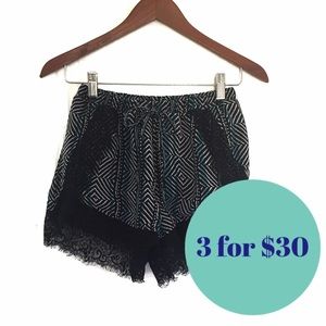 💋[American Rag] Lace Shorts (B009)